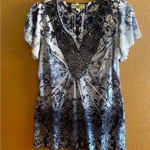Energe’ By One World  V-Neck Tie-Dye Top Size M
